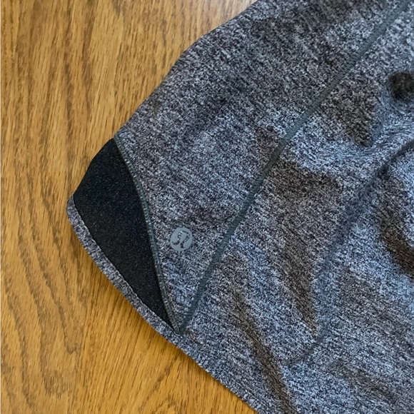 Lululemon Hotty Hot Short 4”, 8 Tall, grey - Picture 3 of 4